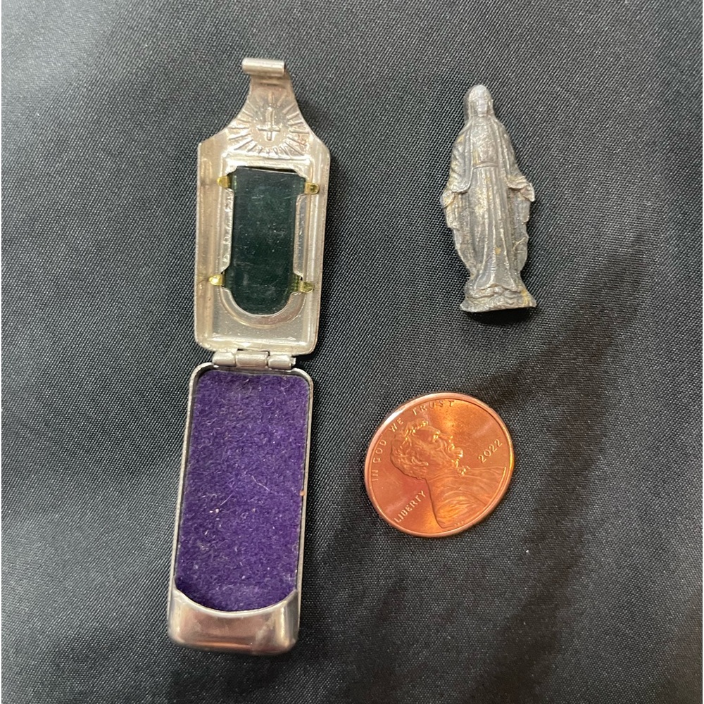 Religious antique French catholic pocket